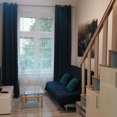 New Cosy Studio Karlsbad Exteriör bild